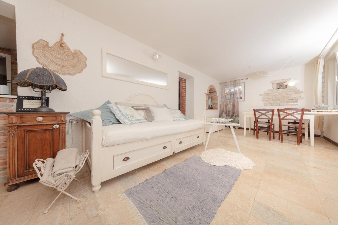 Casa Mia - Apartman Zara เมดูลิน ภายนอก รูปภาพ