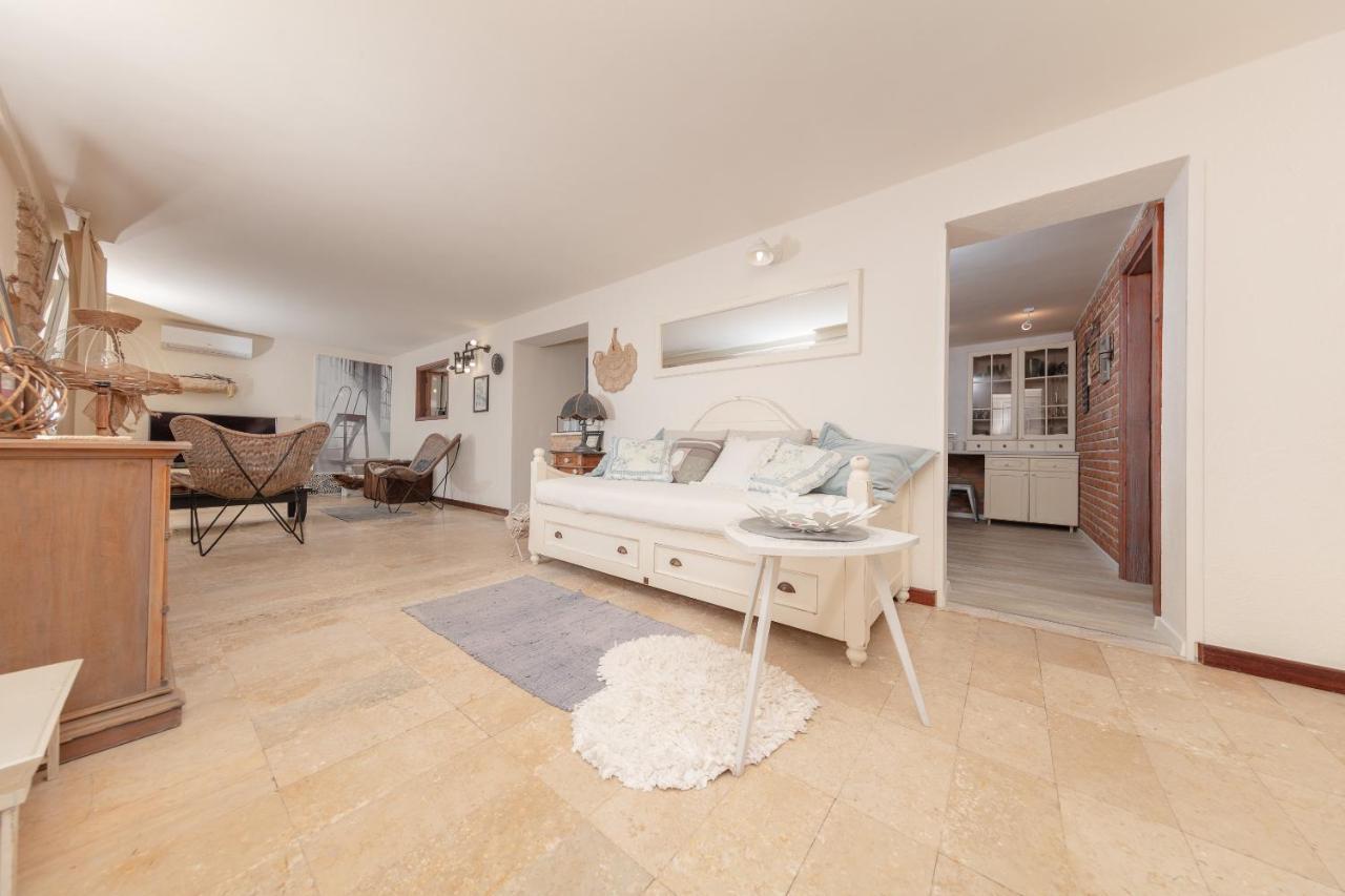 Casa Mia - Apartman Zara เมดูลิน ภายนอก รูปภาพ