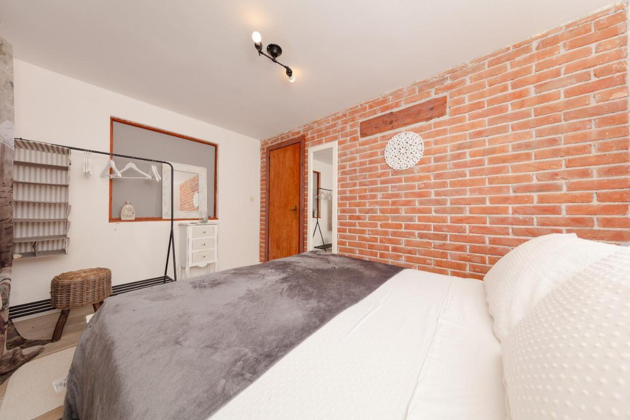 Casa Mia - Apartman Zara เมดูลิน ภายนอก รูปภาพ