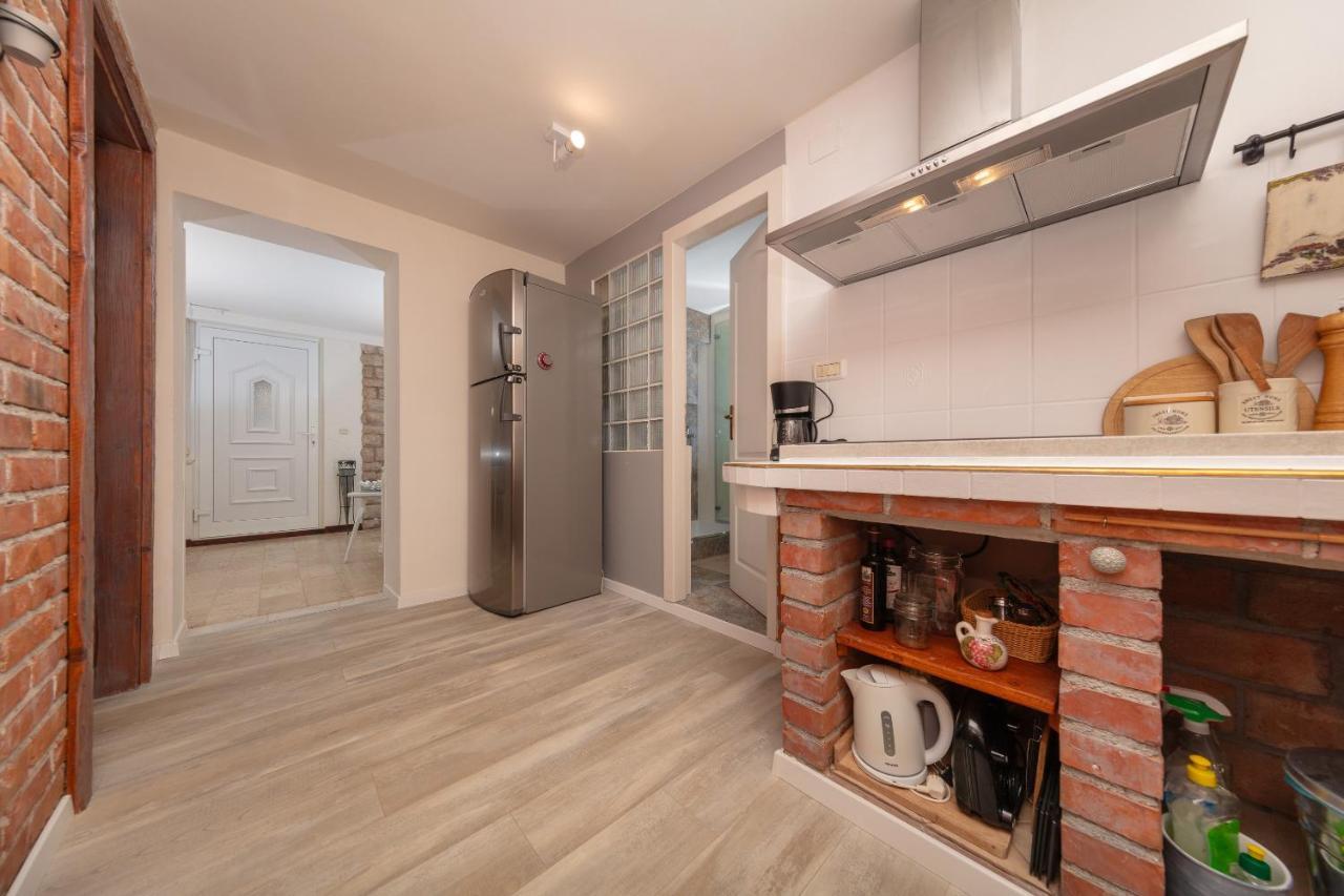 Casa Mia - Apartman Zara เมดูลิน ภายนอก รูปภาพ